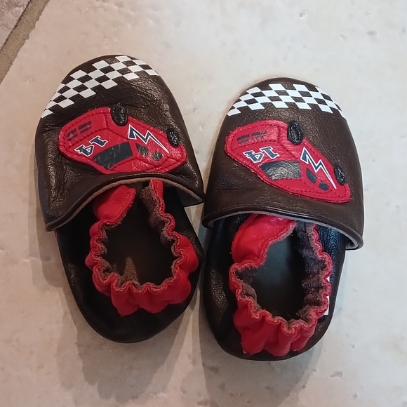 6-12 month soft leather shoes - Picture 1 of 3
